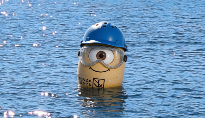 Boje im Golfe de Pinarellu