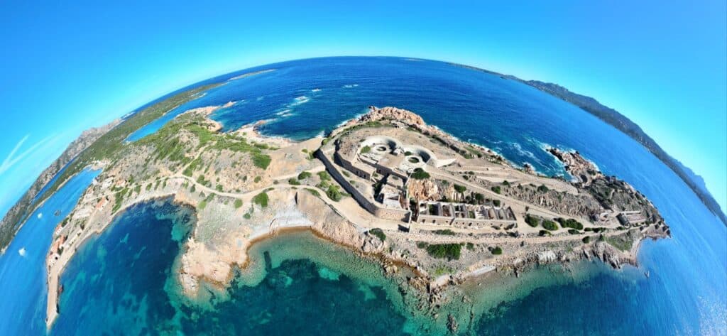 Fortessa Bastiani bei Cala Punta Rossa